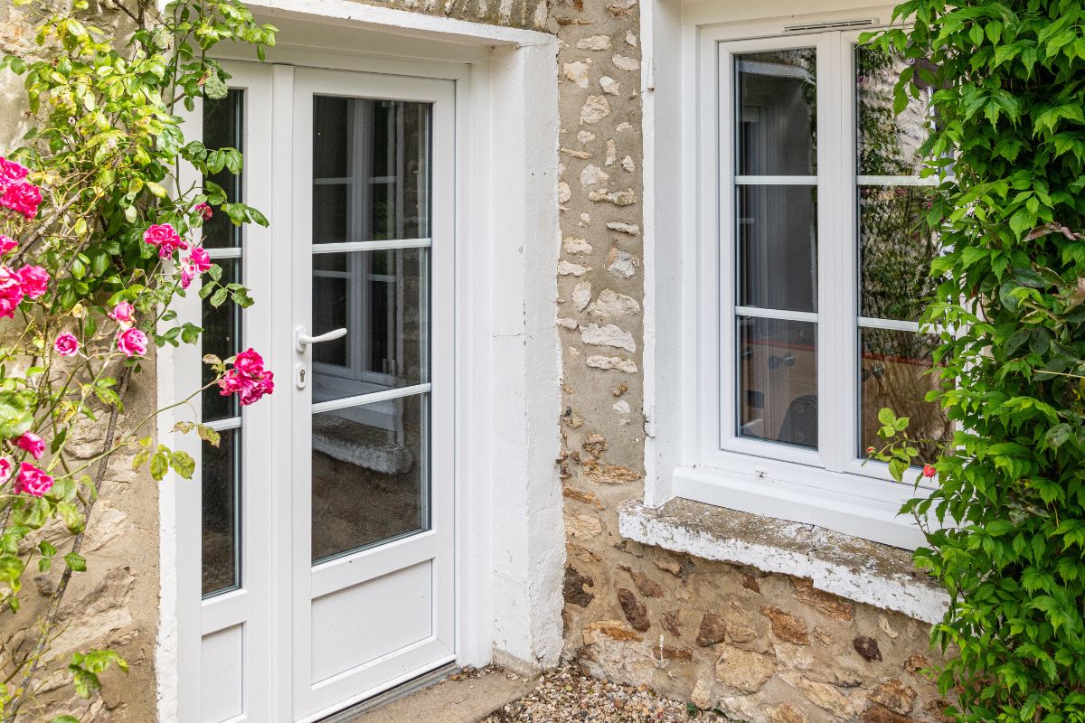 Des Fen tres PVC Pour Une Maison R nov e Batistyl