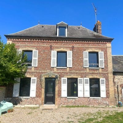 Rénovation des fenêtres de la façade de la maison